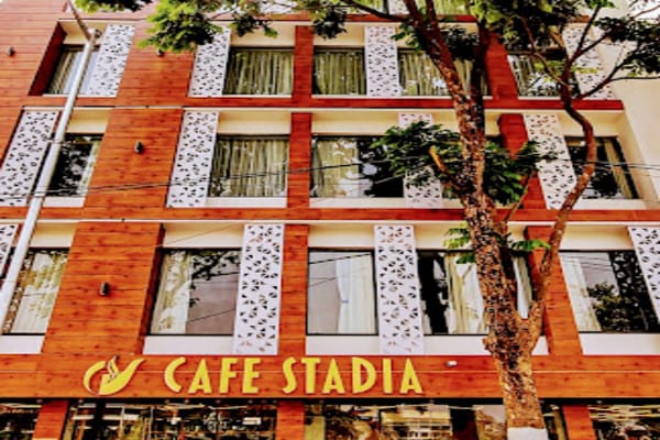 Stadia Inn