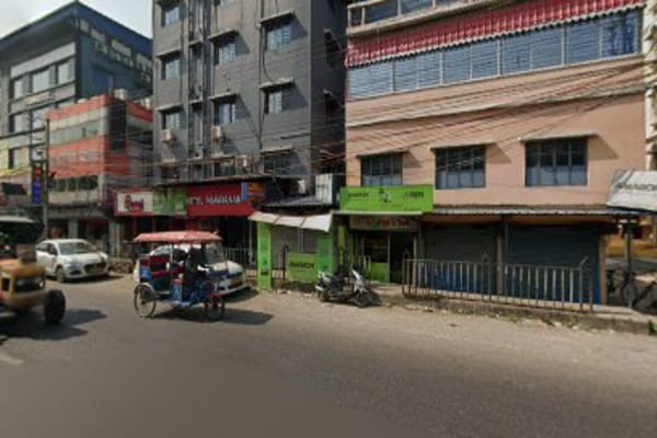 Goroomgo Hotel Narayanan Kolkata