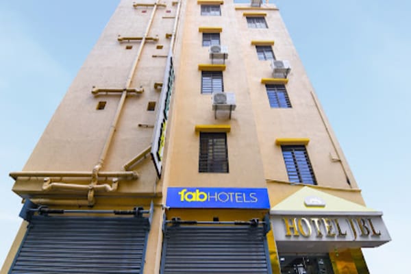 Fabhotel Jbl