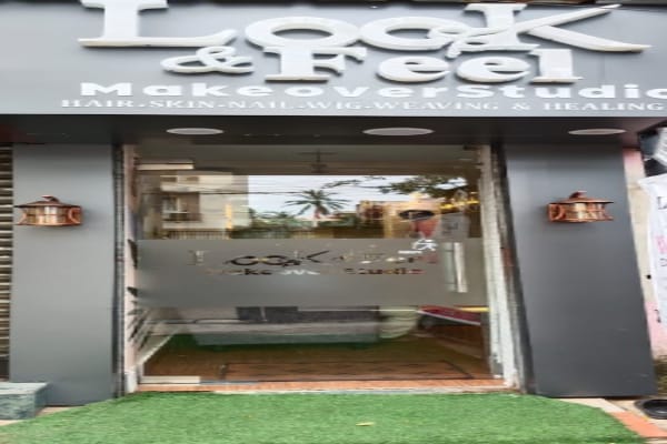 LOOK AND FEEL MAKEOVER STUDIO