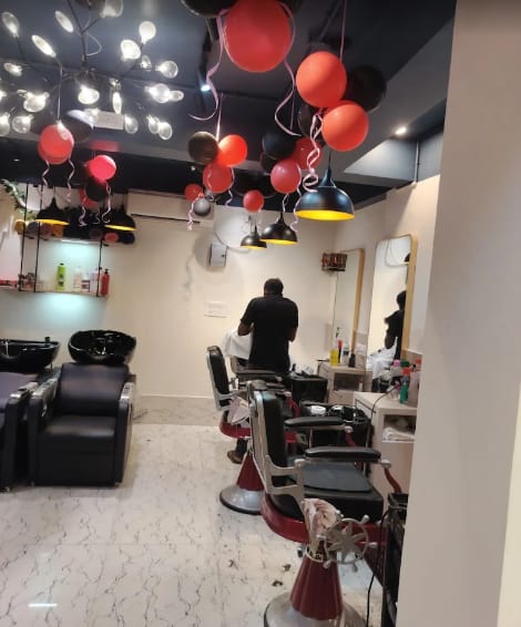 Aristrocate Salon