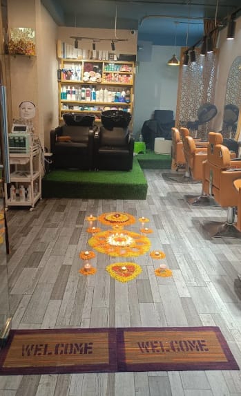 THE BLUSH Salon & Makeup Academy