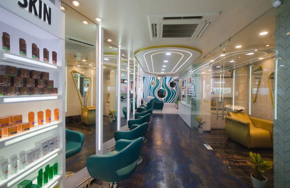 Glamorous Ladies Salon