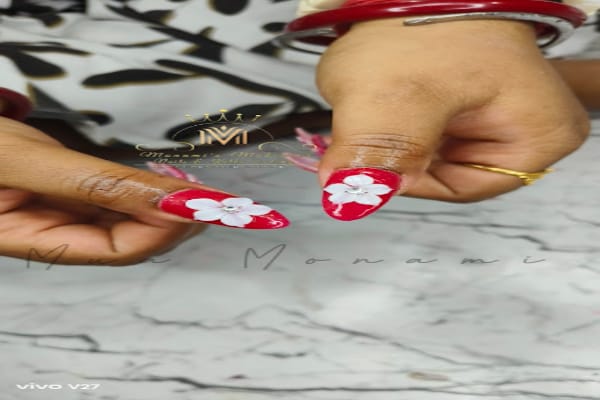 Monami's makeover Nails, mehendi and kolka Academy
