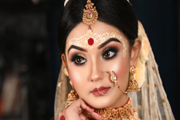 Makeup Artist SHREYA