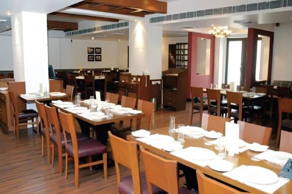 Food & Restaurant