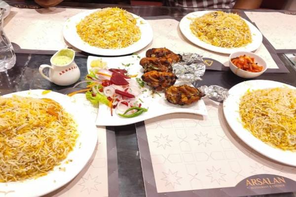 Food & Restaurant