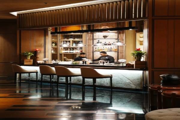 Food & Restaurant
