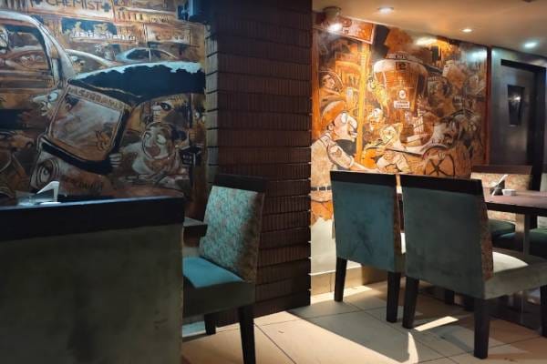 Food & Restaurant