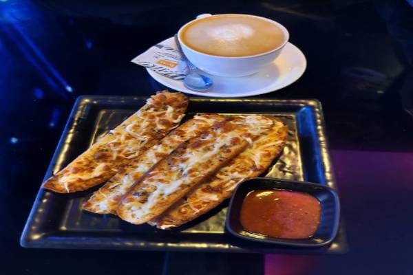 Food & Restaurant
