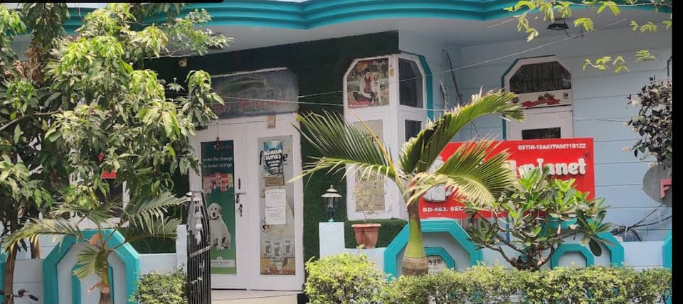 ANIMEL PLANET Best pet shop in kolkata