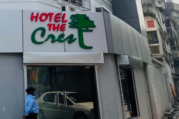 Hotel The Crest