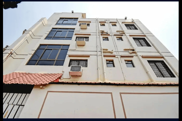 Goroomgo Elite Inn Ultadanga Kolkata