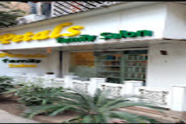 Petals Family Salon