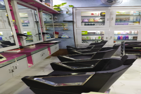 Cut n Cutes - Ladies Saloon