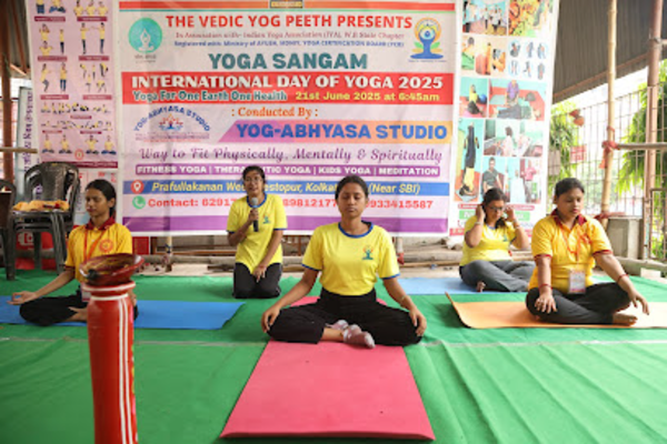 THE VEDIC YOG PEETH