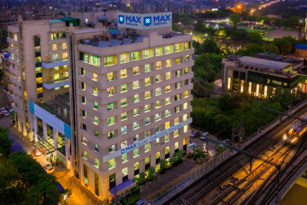 Max Super Speciality