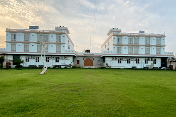 Nevaji Palace