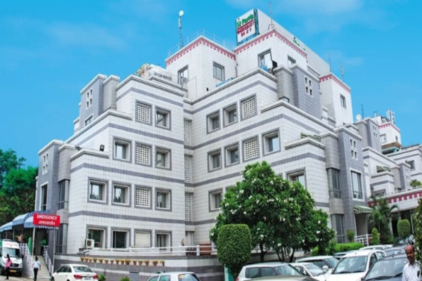 Fortis Flt Lt Rajan Dhall Hospital