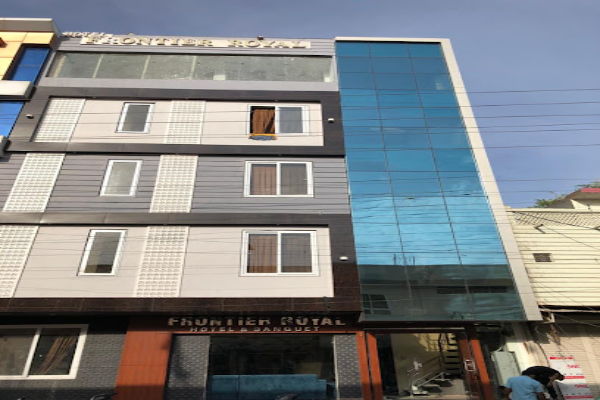 Hotel Frontier Royal & Banquet