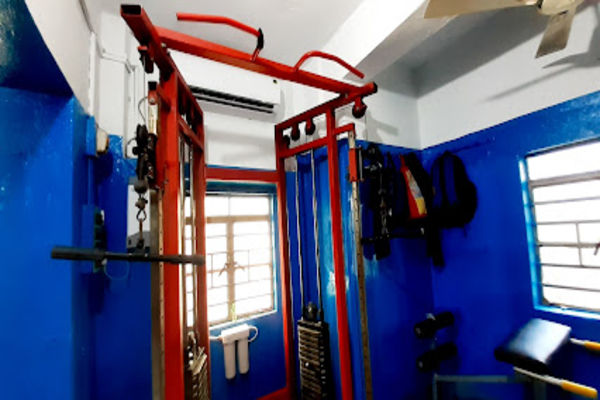 GOLDEN FITNESS HUB